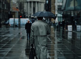 london_man_rain