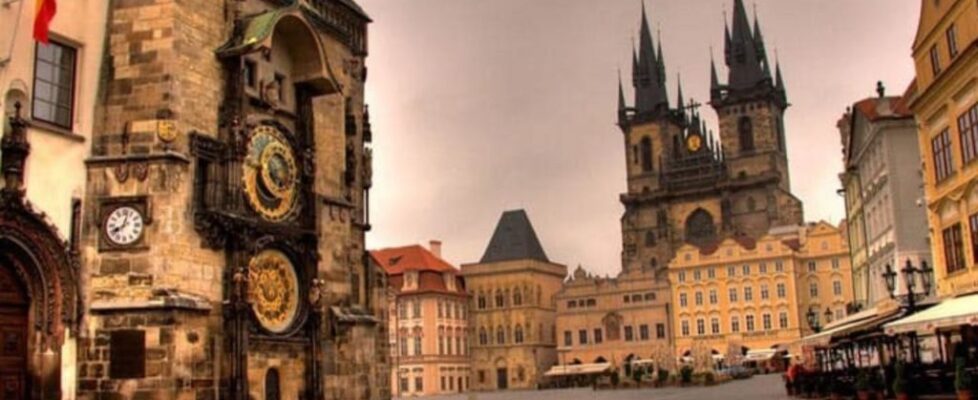 Prague Czech forex