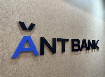 Ant_Bank_(Hong_Kong)_Secures_100_Million_Investment_from_Ant_International_to_Expand_Collaborations_and_Drive_Financial_Development Ant_Bank_(Hong_Kong)_Secures_100_Million_Investment_from_Ant_International_to_Expand_Collaborations_and_Drive_Financial_Development