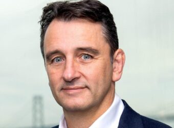 Antony_001_Portrait-Headshot