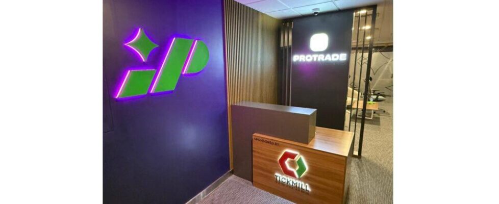 Tickmill ProTrade Oman