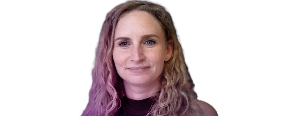 Gabriela Jakabova Axcera