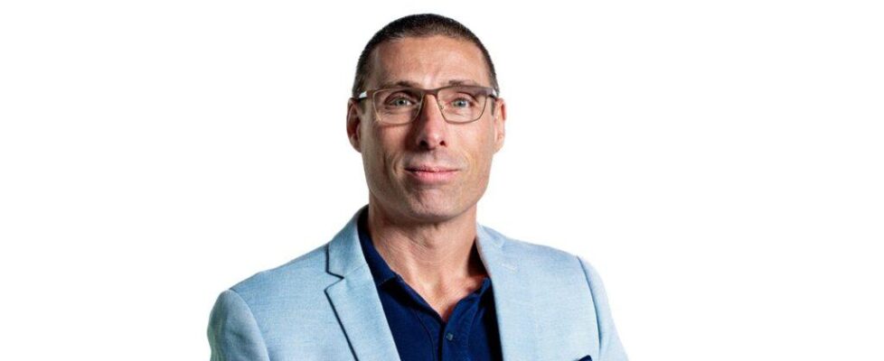 Louis Cooper Axi CCO