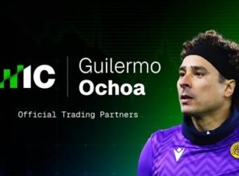 IC signs Guillermo Ochoa