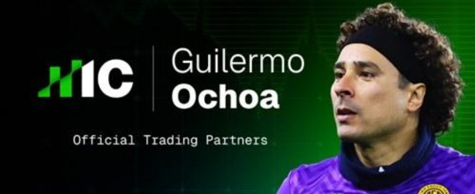 IC signs Guillermo Ochoa