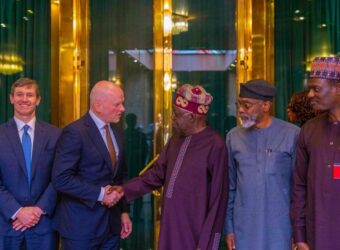 Photo3_-_L-R_Mastercard_Chief_Government_Affairs_and_Policy(Photo_AETOSW