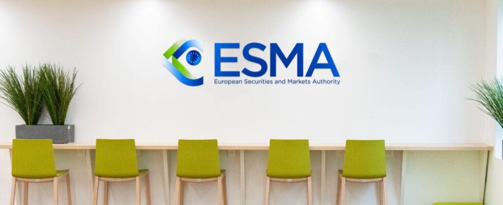 ESMA_inside