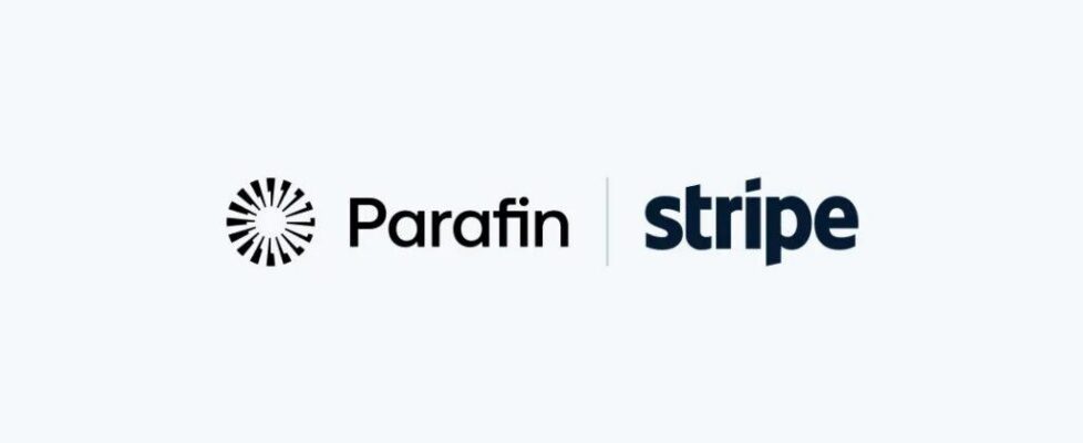 Parafin_Stripe_lockup_Center_aligned.png