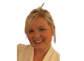 Victoria Mears Trading 212